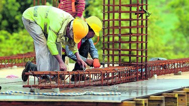 Aumentan permisos de construcción hasta abril