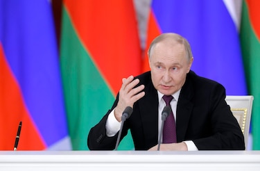 Putin informa a la cúpula rusa sobre los resultados de la cumbre en Alaska