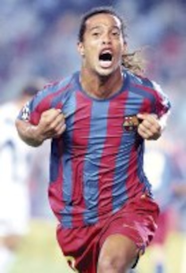 Ronaldinho sigue siendo el número uno entre jugadores