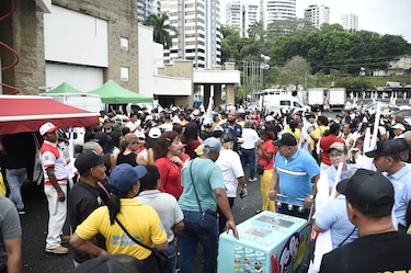 Mulino cierra campaña presidencial con Martinelli de protagonista