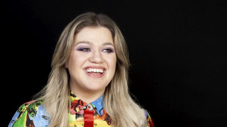 Kelly Clarkson es operada al día siguiente de los Billboard