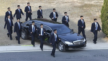 La guardia de Kim Jong Un, una escolta que no dejaría pasar 'ni una hormiga'