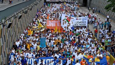 Oposición venezolana convoca a nueva marcha