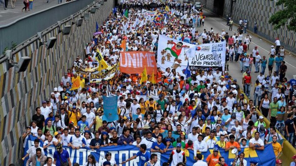 Oposición venezolana convoca a nueva marcha