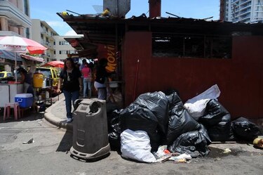 AAUD advierte que multará a dueños de restaurantes por el mal manejo de desechos