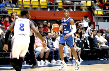 Panamá derrota 83-70 a Cuba y jugará la fase final de las eliminatorias de baloncesto