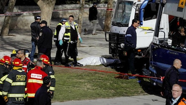 Cuatro soldados israelíes muertos en ataque con un camión en Jerusalén