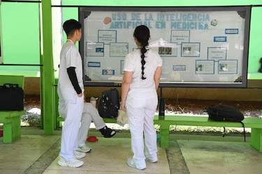 Internado de un año: Colegio Médico exige cambios para asegurar calidad