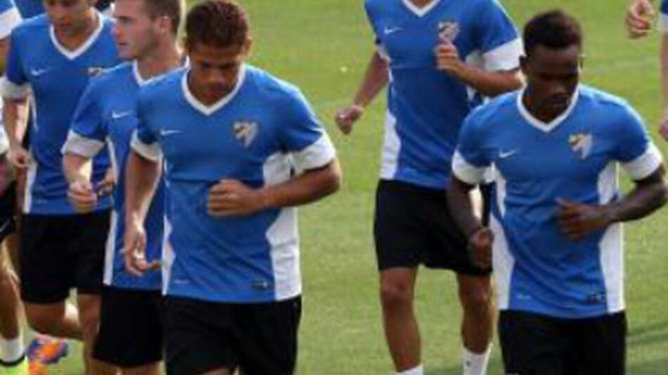 Chen se entrena con el Málaga, pero aún no se sabe su futuro