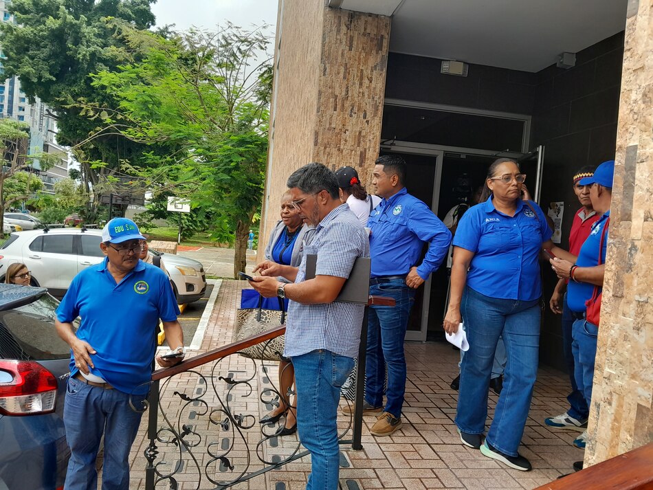 Seguridad social: gremios docentes insisten en reformas y mantienen huelga tras 70 días de paro