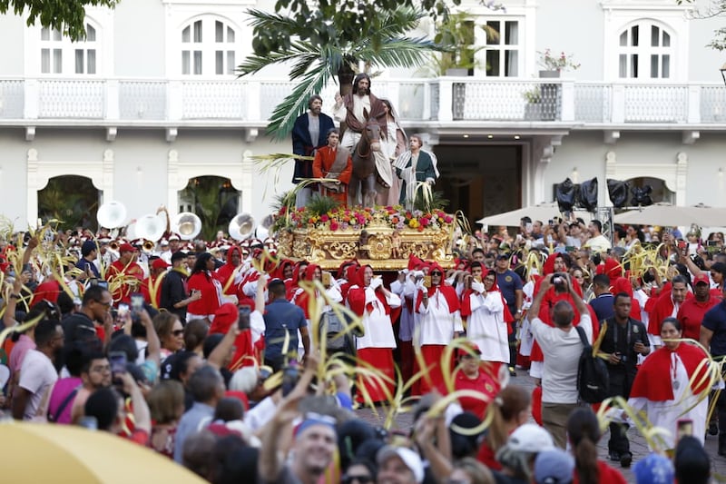 Jueves Santo: la visita a las siete iglesias en el Casco Antiguo