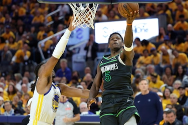 Los Wolves sentencian a los Warriors y regresan a las finales del Oeste