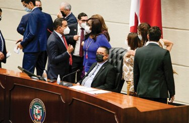 Se enciende el debate por proyecto de ley contra la violencia política