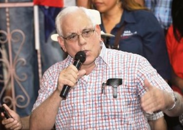 Mitchell Doens acusa a Benicio Robinson de buscar alianza con Martinelli