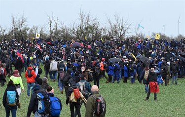 La tensión social en Francia se traslada a una protesta ecologista