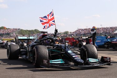 La F1, la FIA y Mercedes condenan los ‘abusos racistas’ contra Lewis Hamilton