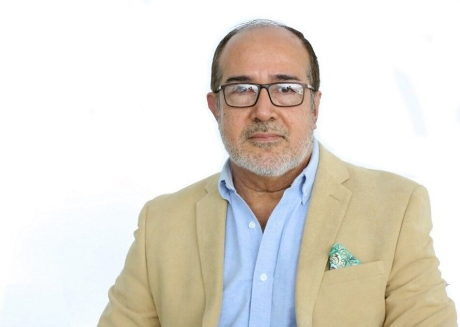 Ministro de Salud de Ecuador renuncia en plena indagación por vacunados contra la Covid-19