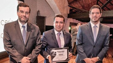 Cervecería Nacional recibe reconocimiento por se empresa líder