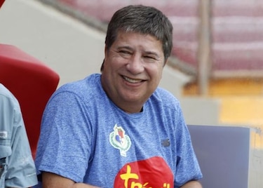 Bolillo Gómez reabre los entrenamientos a la prensa