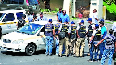 Condenan a policía a 30 años por crimen