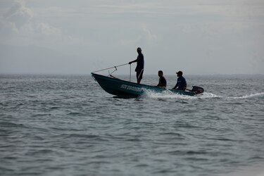 Reforzarán patrullaje marino y costero tras denuncias de aumento de robos a pescadores artesanales