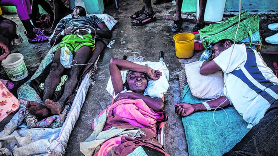 Sigue la lucha contra el cólera