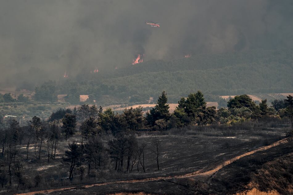 Grecia afronta una situación ‘crítica’ por los incendios, todavía activos en Turquía