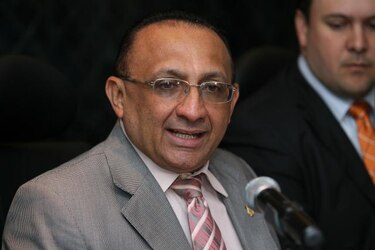Programa '120 a los 65' será presentado en Gabinete, dice Vásquez