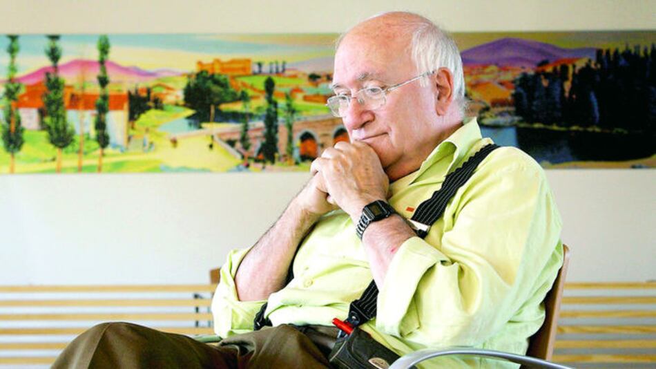 Cineasta español Vicente Aranda fallece a los 88