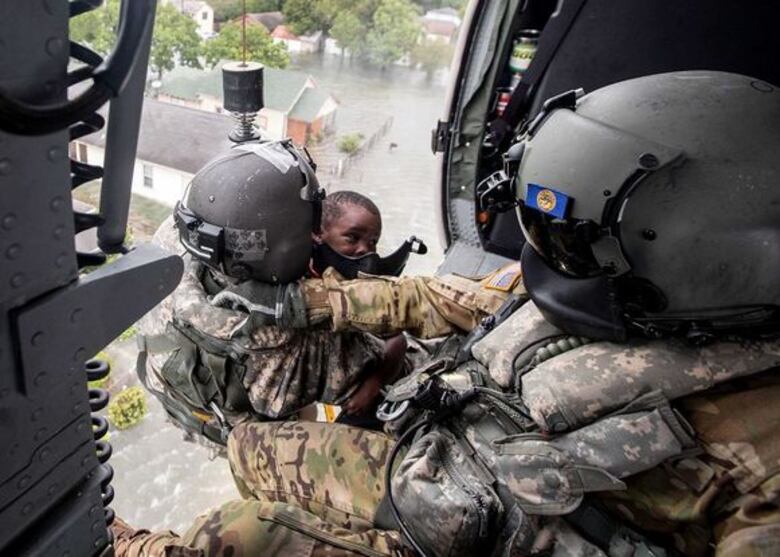 Al menos 33 muertos por Harvey, según autoridades de Estados Unidos