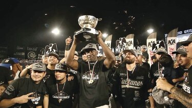 Roberto Kelly se corona con los Sultanes de Monterrey