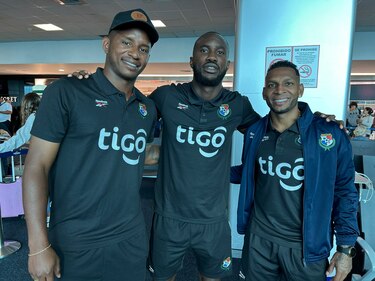 Jugadores de la selección panameña de fútbol viajan a Texas para enfrentar al Tri de México 