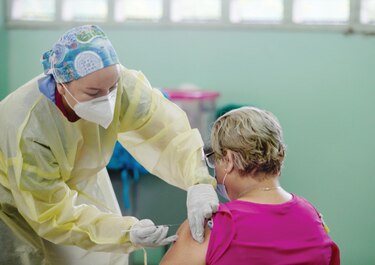 Eventos ‘adversos’, en 0.07% de vacunados contra la Covid-19