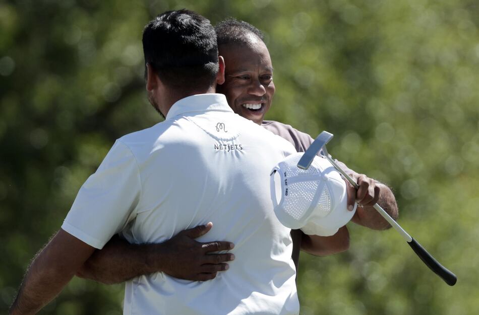 Tiger Woods firma un nuevo récord tras pasar el corte en Augusta