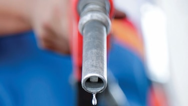 Precio del petróleo baja tras reporte de la OPEP