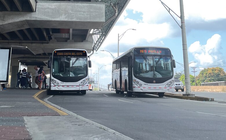 Enfocan esfuerzos en la integración y electrificación del transporte en Panamá y la región