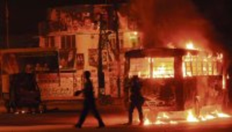 Furia y temor por el asesinato de Bhutto