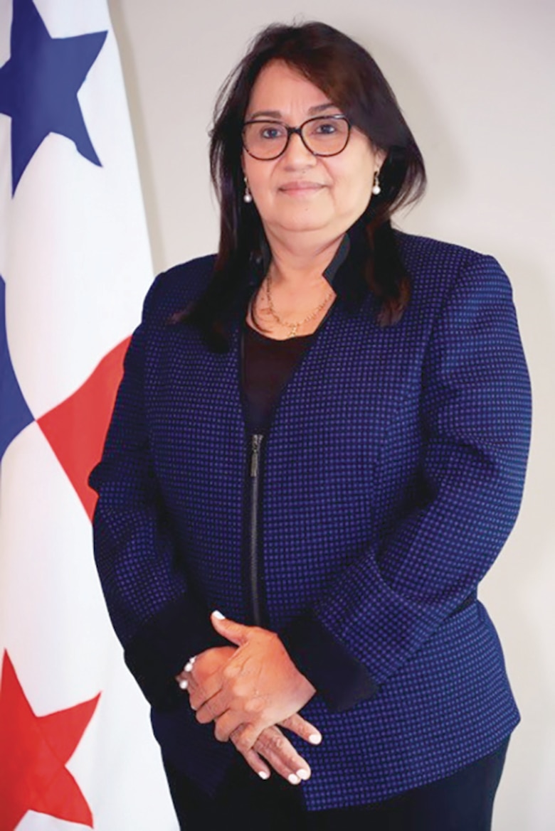 Acevedo: el misterioso hombre de confianza de Gaby Carrizo