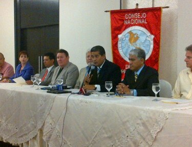 No podemos suspender un proyecto porque una de las partes lo pida: Fletcher