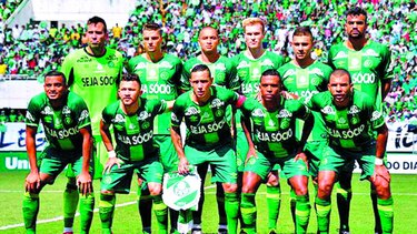 Lyon derrota al Chapecoense en partido amistoso