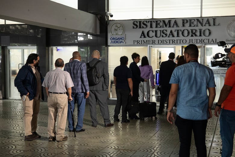 Mulino califica como ‘negligencia absoluta’ las medidas cautelares dadas a presuntos narcotraficantes