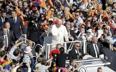 Papa Francisco proclama siete nuevos santos; dos son latinoamericanos