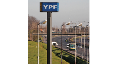 YPF vendería bonos para expandir su división eléctrica