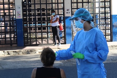 El Minsa reporta 976 nuevos contagios y 6 muertes por la Covid-19 en las últimas 24 horas