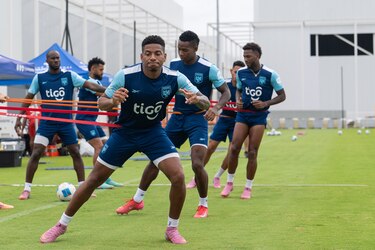 Panamá se impuso en El Salvador y ahora se alista para recibir a Surinam en el Rommel Fernández