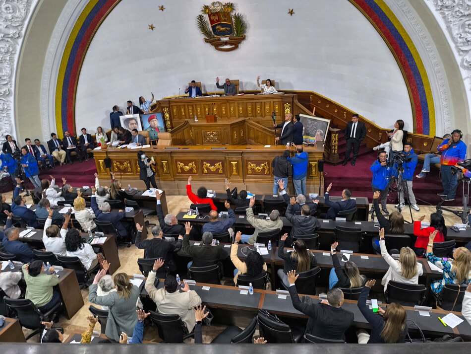 El Parlamento de Venezuela declara personas no gratas a nueve expresidentes latinoamericanos