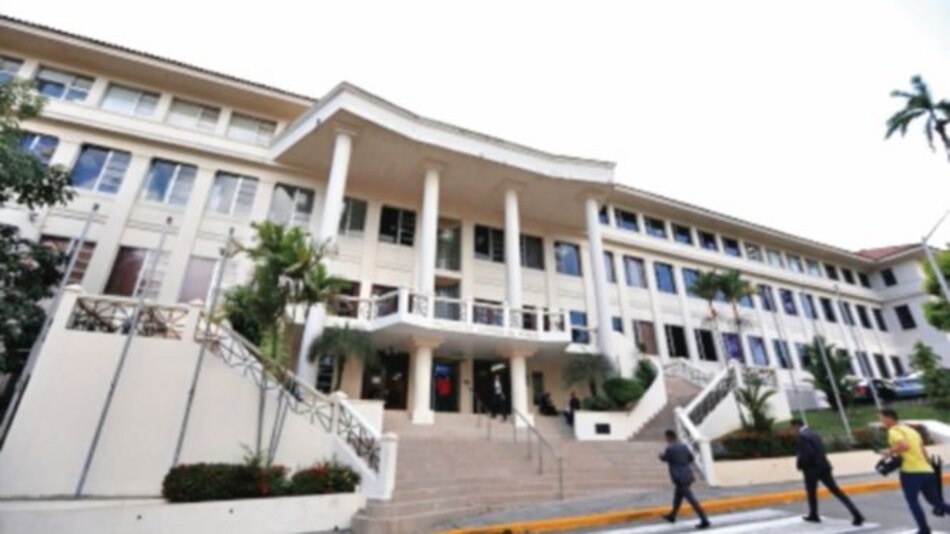 Negociado de fallos en la Corte: un caso judicial y dos sentencias