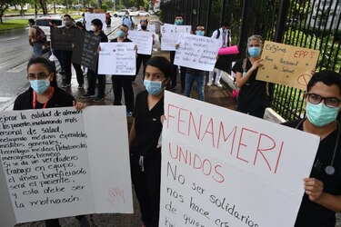 Médicos residentes e internos exigen equipos e insumos para trabajar