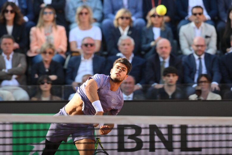 Alcaraz somete a Sinner y conquista Roma