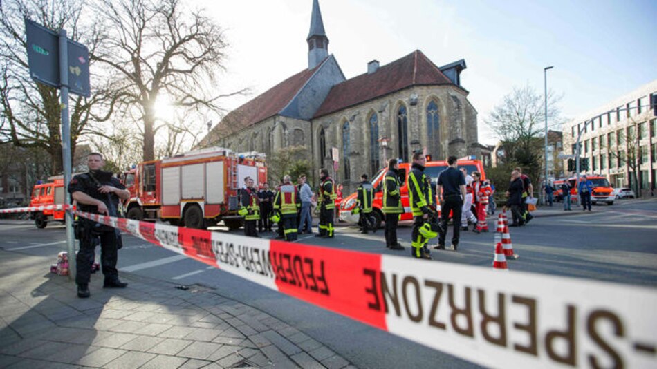Atropello contra muchedumbre deja tres muertos en Alemania